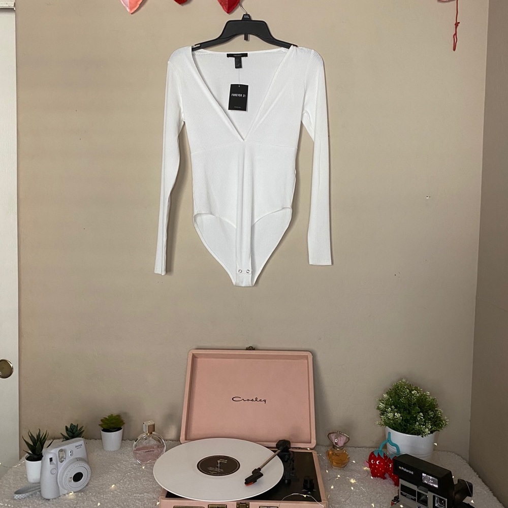 White Knit Body Suit ; NEVER WORN